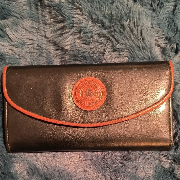 Vintage Wear Dark Green and Brown Leather Wallet - Picture 1 of 6